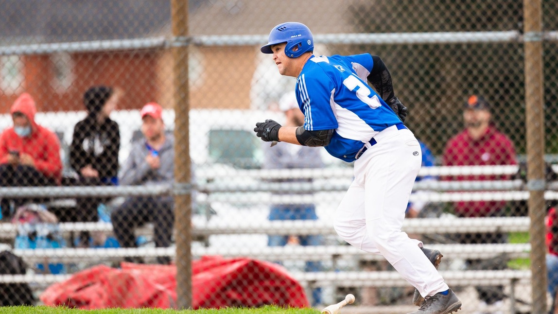 HUSKIES DROP CLOSE GAMES TO FALCONS