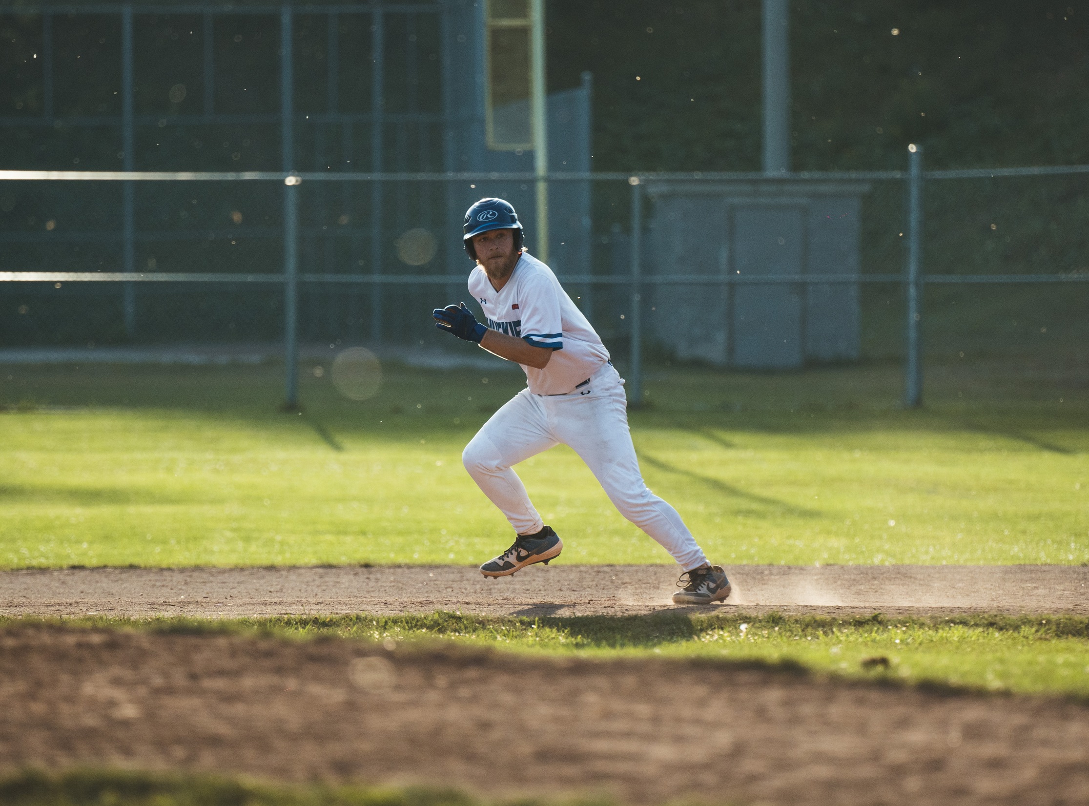 HUSKIES DROP BOTH GAMES AGAINST LAMBTON