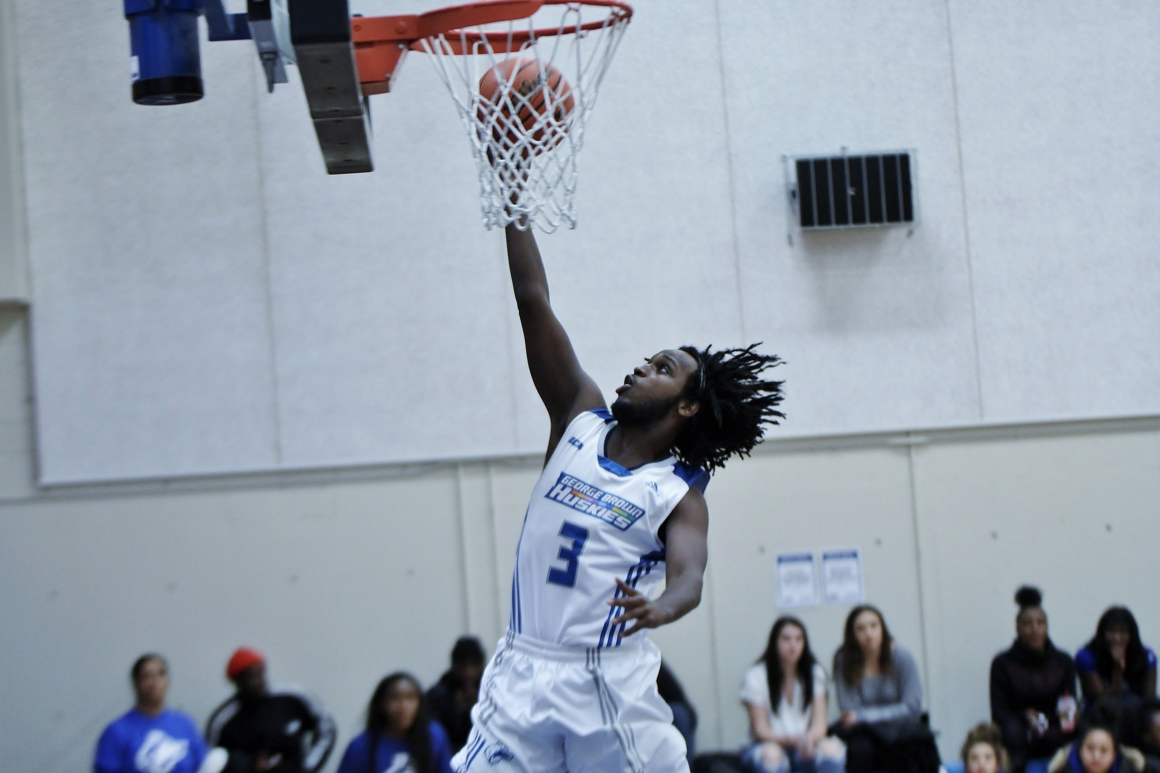 HUSKIES BASKETBALL SWEEP LORDS, HAVE NOW WON A COMBINED SEVEN STRAIGHT