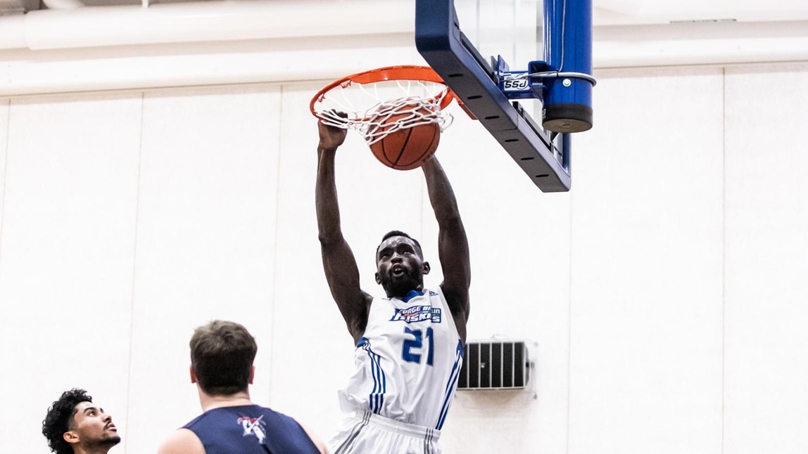 KINGSLEE SIGNS PROFESSIONAL CONTRACT IN PORTUGAL