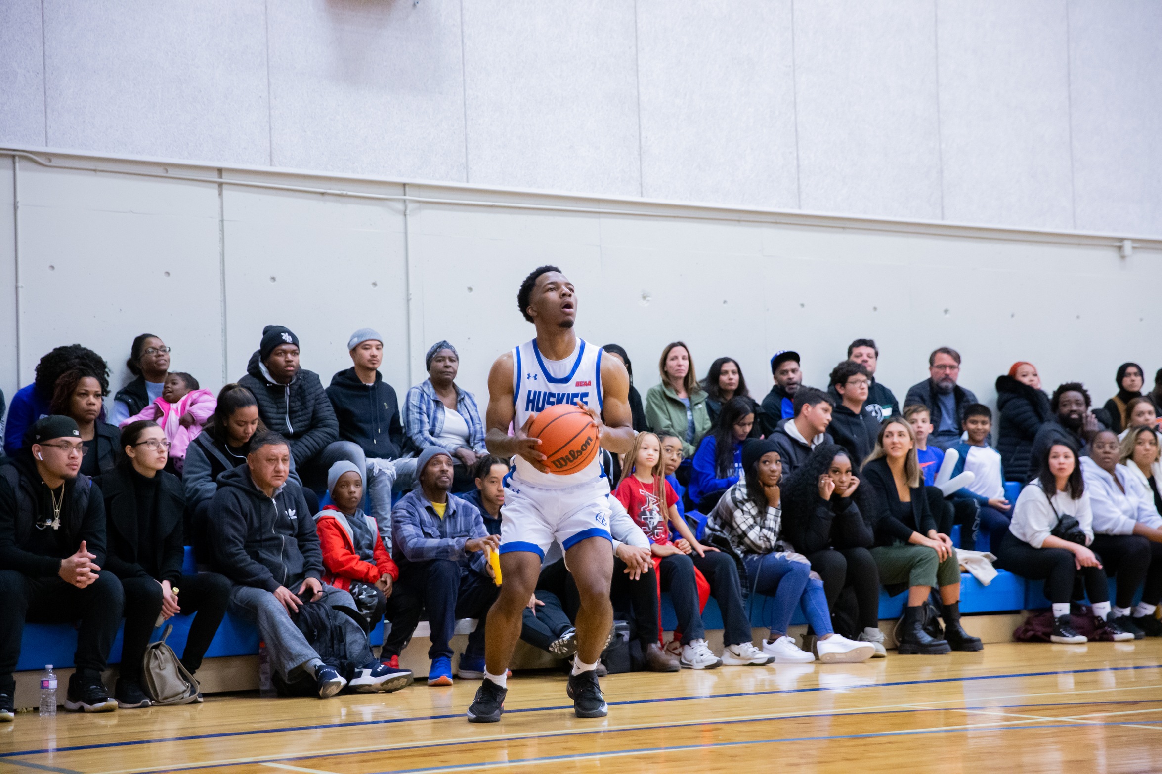 HUSKIES BASKETBALL HOLIDAY RECAP