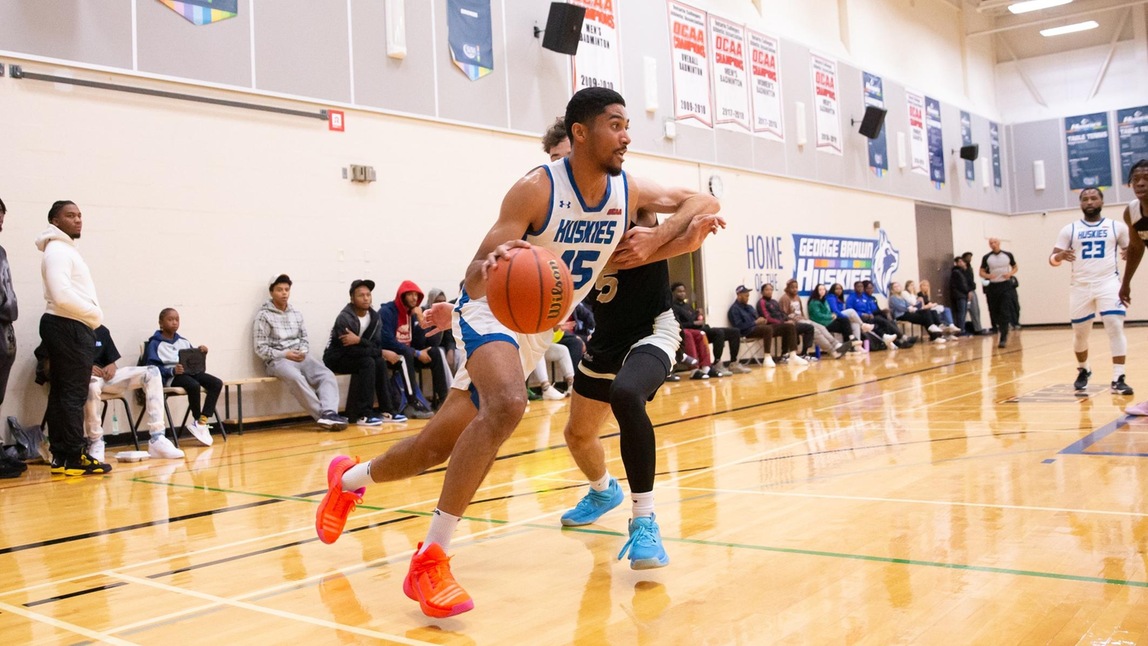 HUSKIES REBOUND AGAINST ST.LAWRENCE