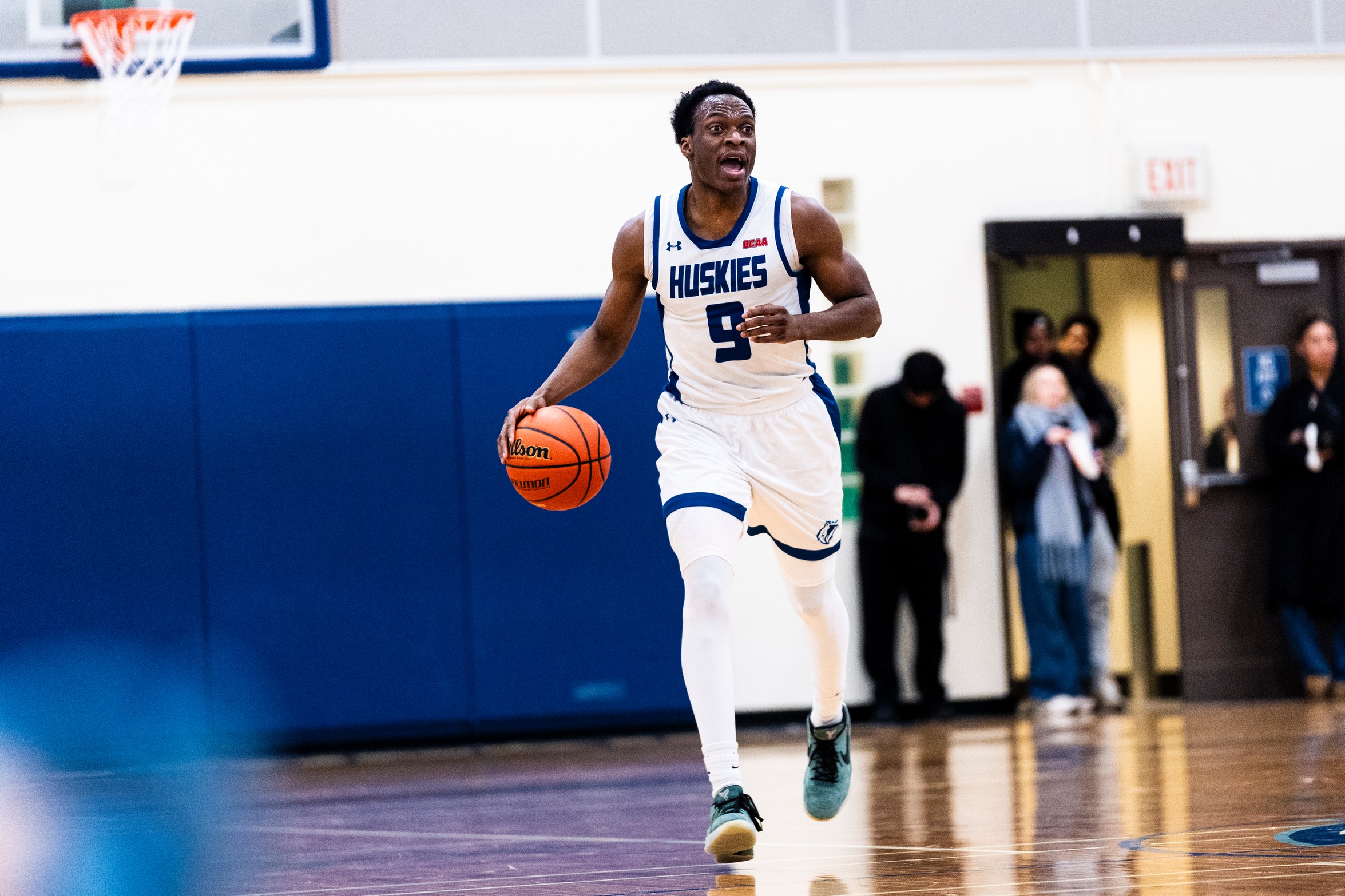 HUSKIES DROP SEASON FINALE TO DURHAM