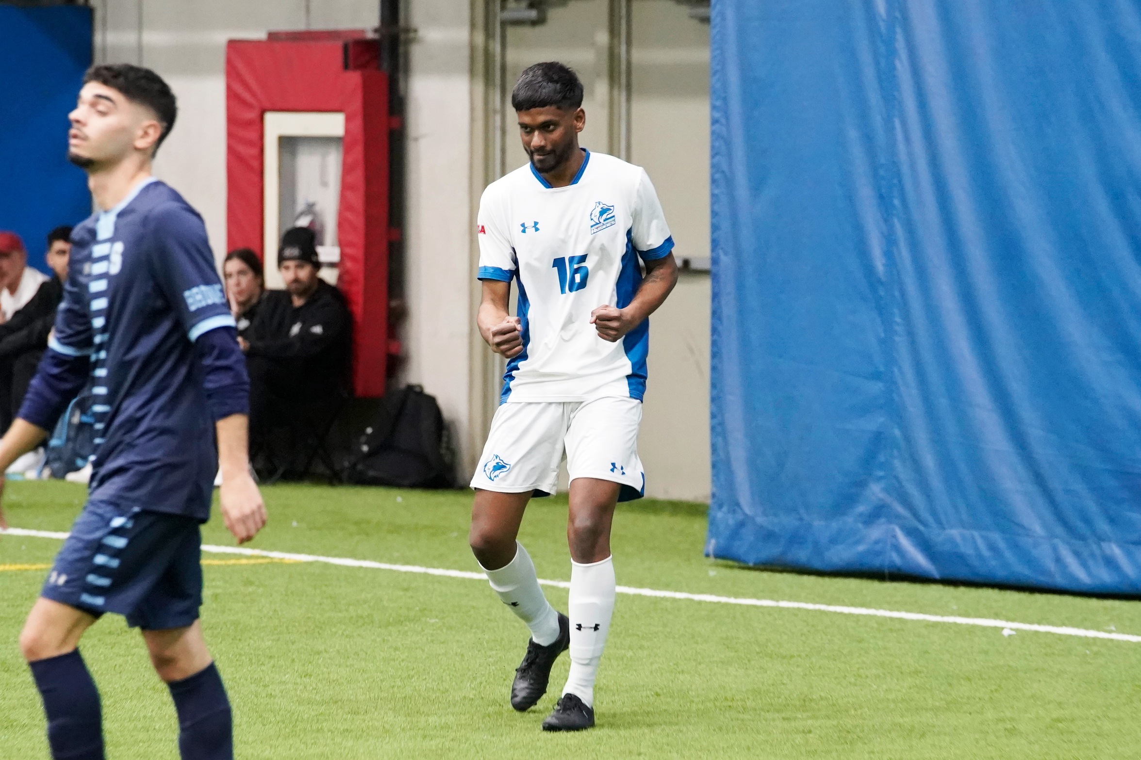 HUSKIES QUALIFY FOR PROVINCIALS