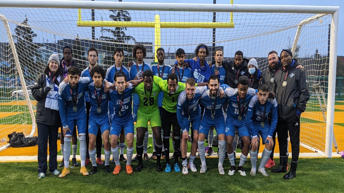 HUSKIES TAKE HOME SILVER