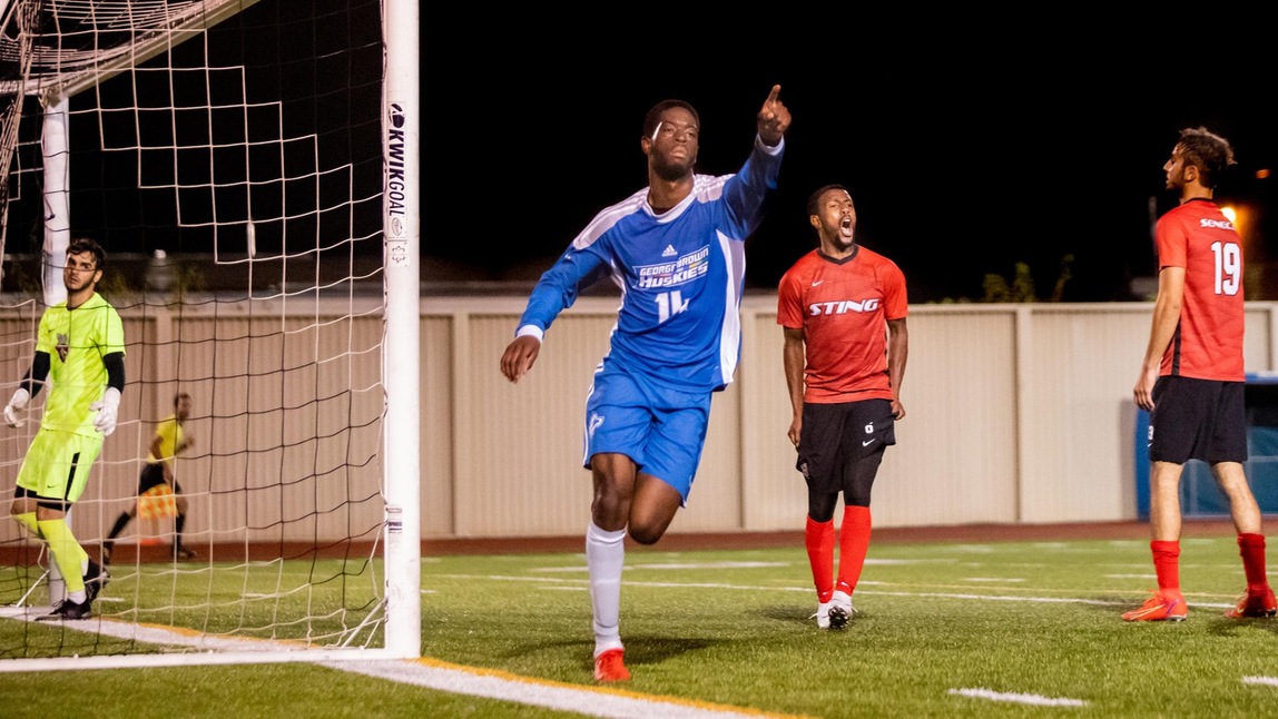 HUSKIES OFF TO OCAA FINAL