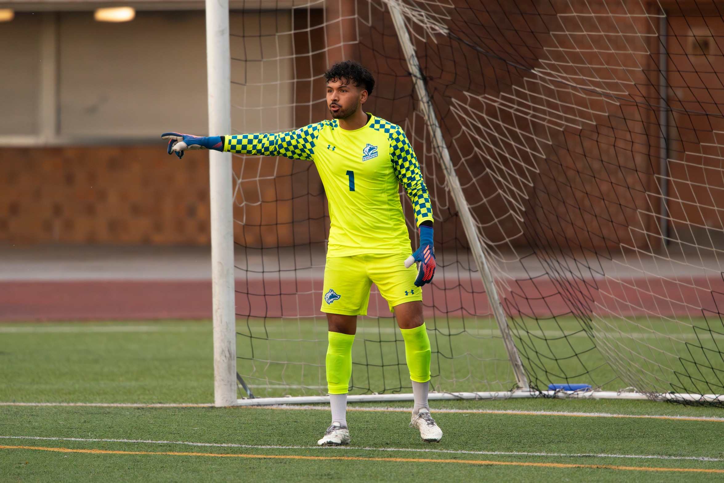 HUSKIES SHUTOUT ST. LAWRENCE