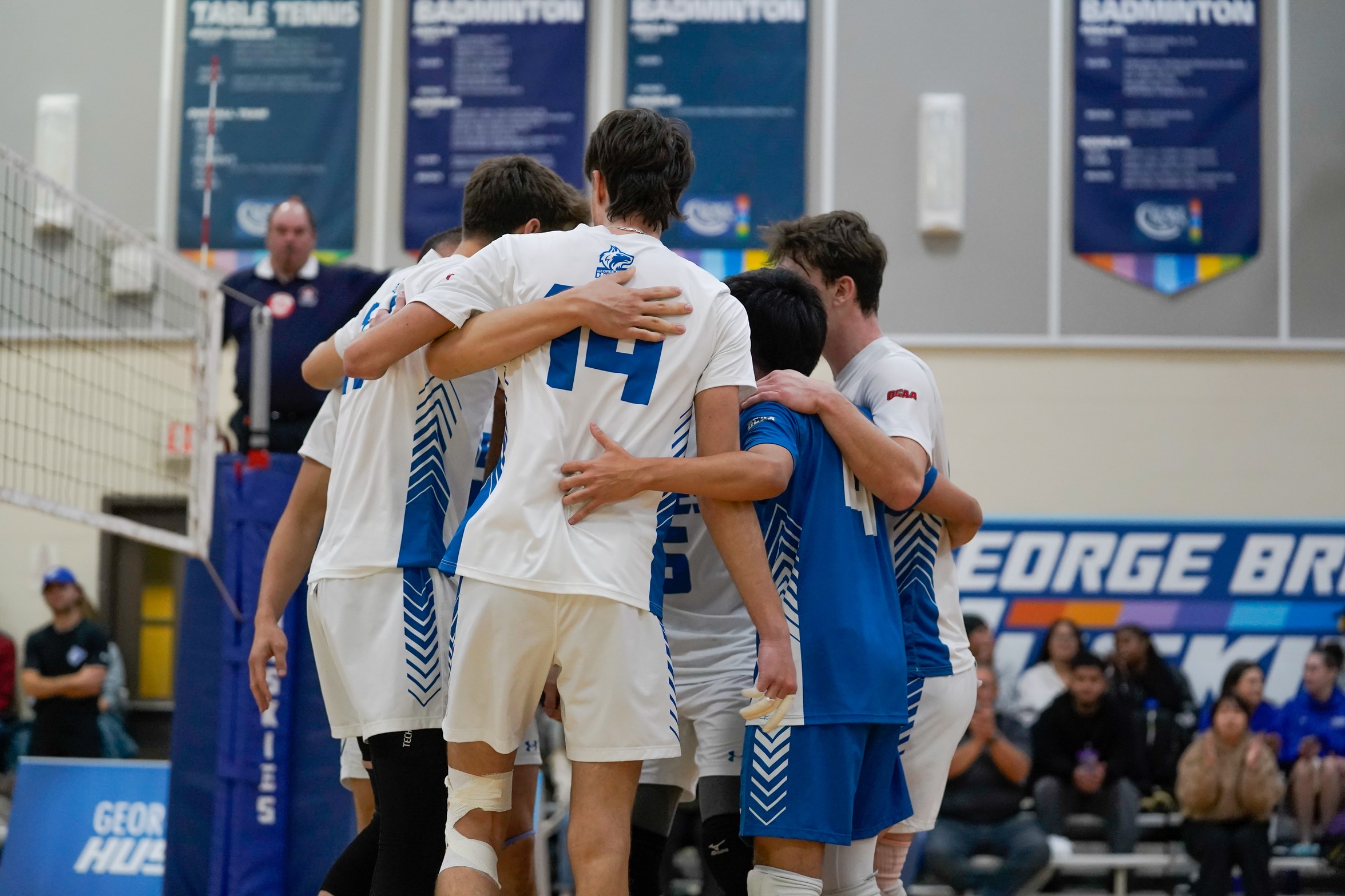 HUSKIES EDGED OUT BY GEORGIAN
