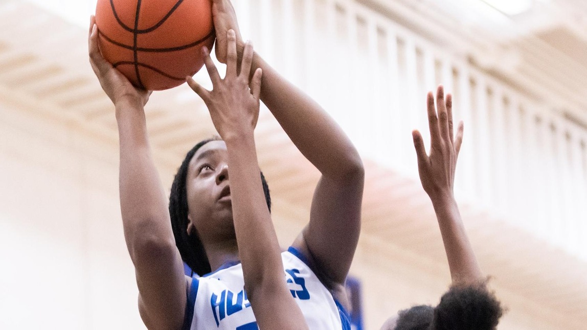 HUSKIES BOUNCE BACK IN BIG WAY