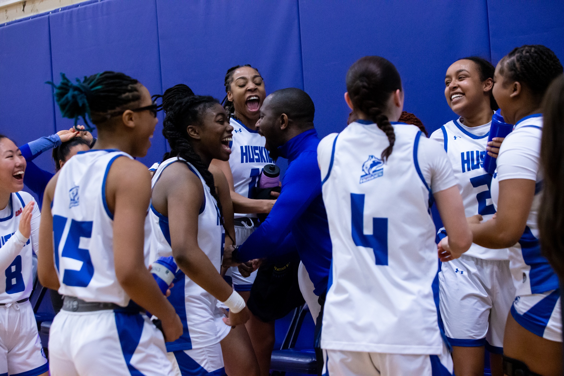 HUSKIES ADVANCE TO QUARTER-FINALS
