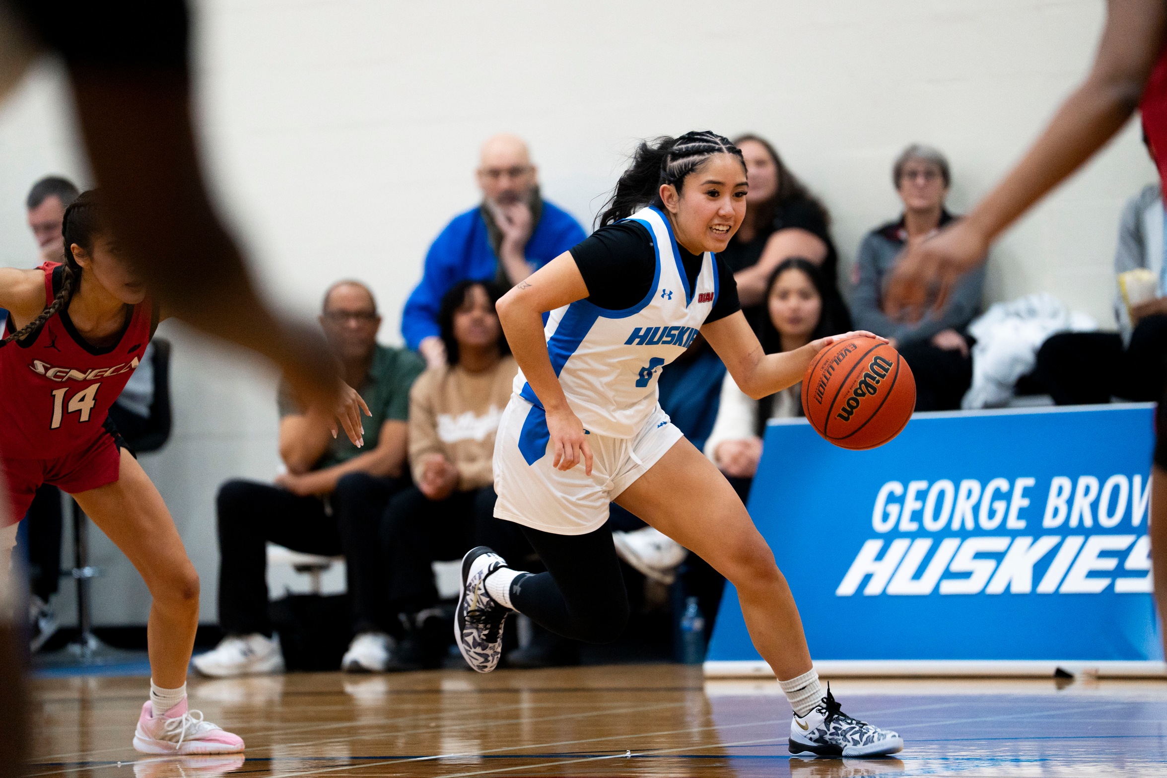 HUSKIES DROP CLOSE ONE TO SENECA