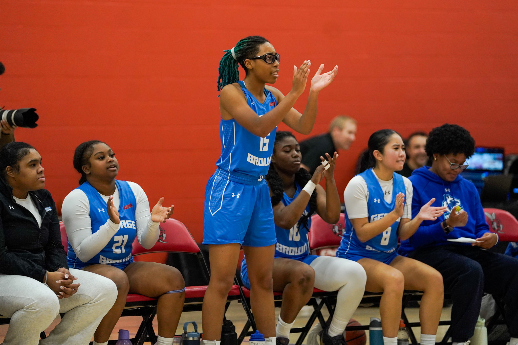 HUSKIES WRAP 2025 WITH WIN