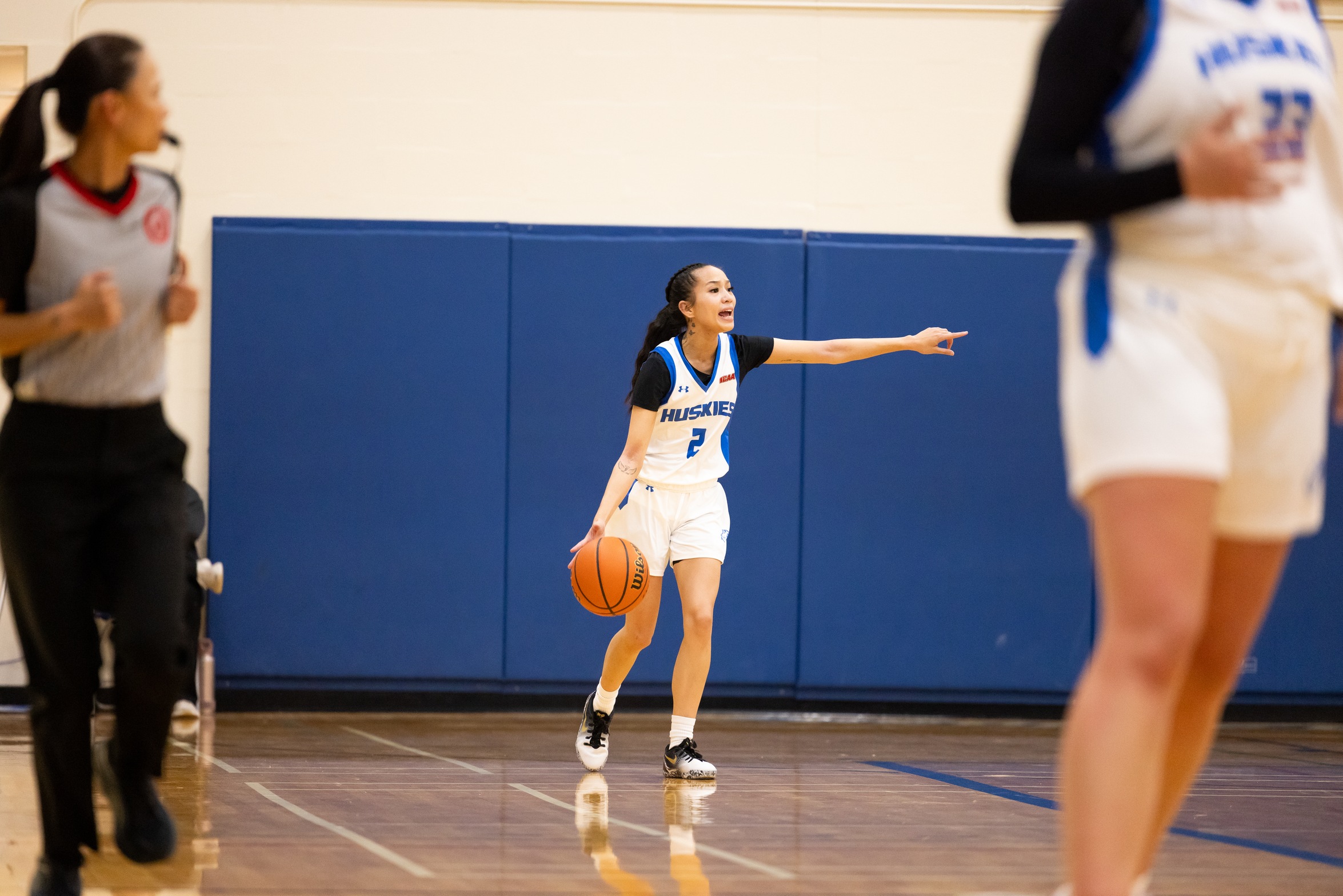 HUSKIES BOUNCE DURHAM