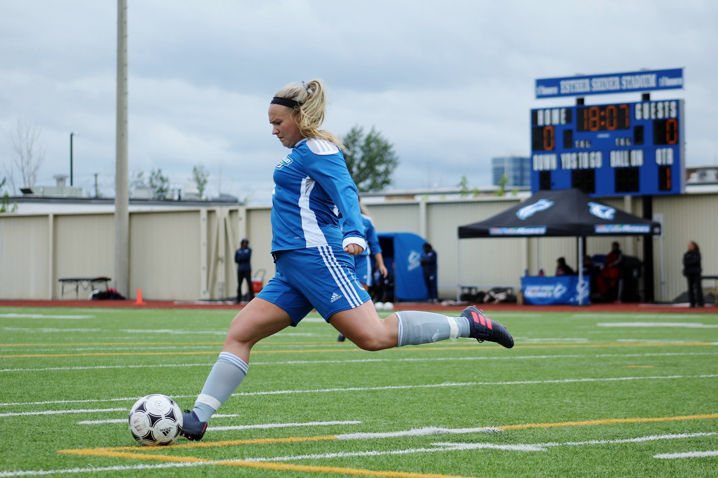 WOMEN'S SOCCER SET TO VISIT NIAGARA WITH TRIP TO PROVINCIAL CHAMPIONSHIP ON THE LINE