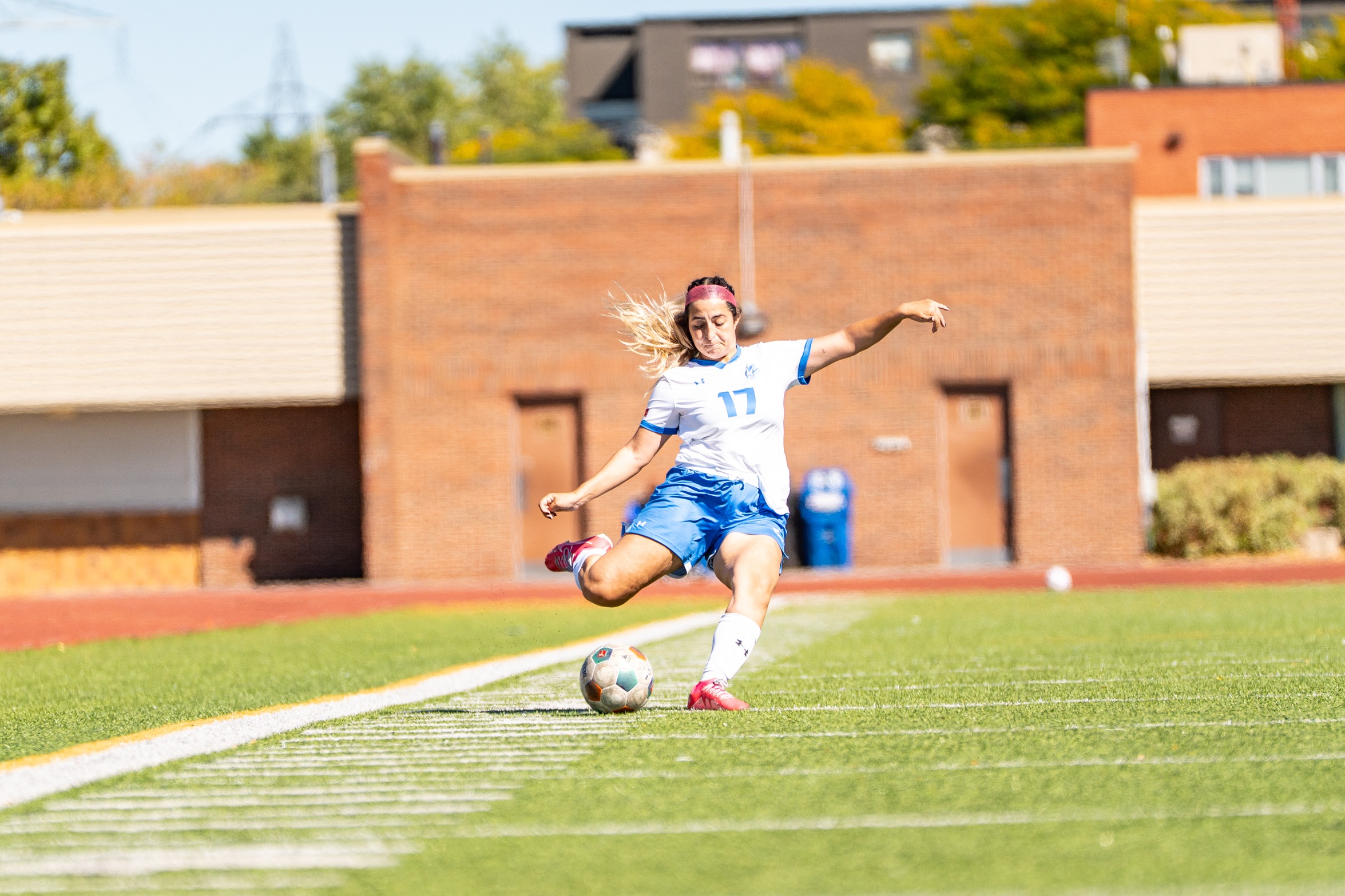HUSKIES FALL TO DURHAM