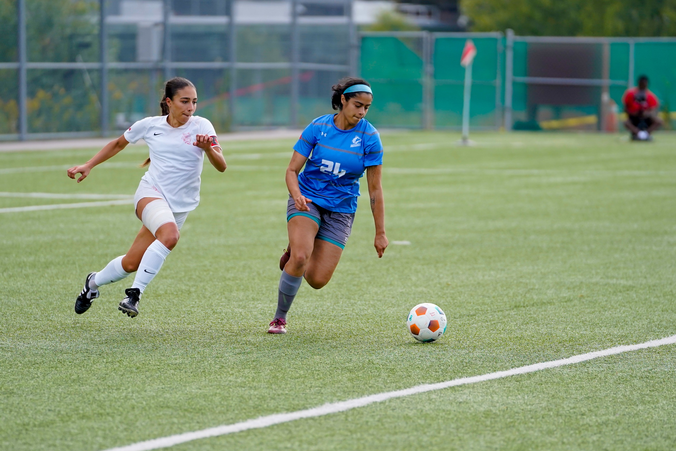 HUSKIES DROP SEASON OPENER