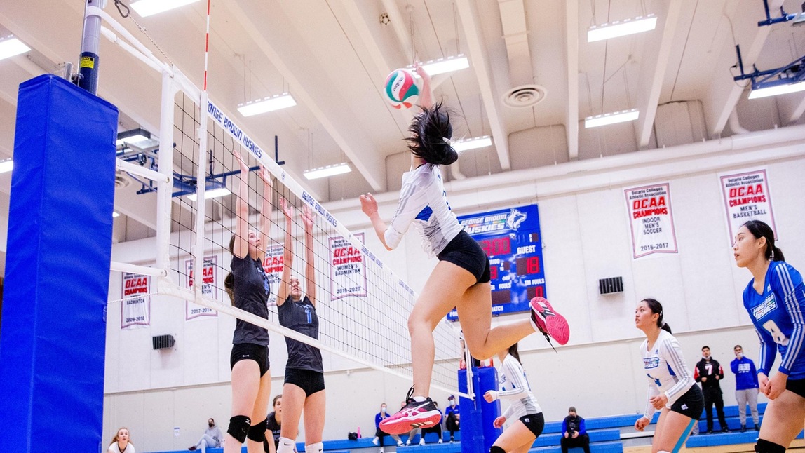 HUSKIES END SEASON WITH VICTORY