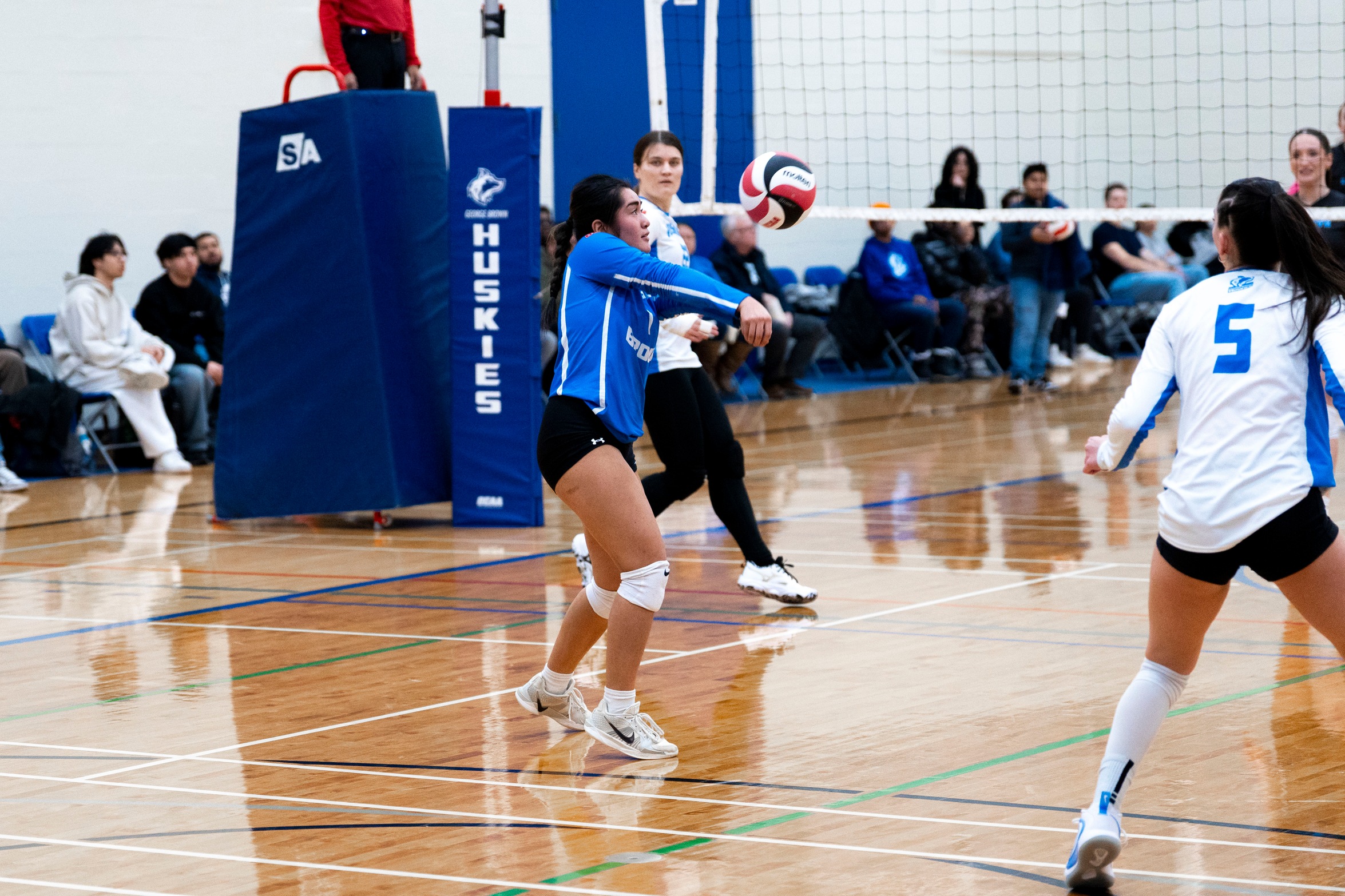 HUSKIES DROP SEASON FINALE
