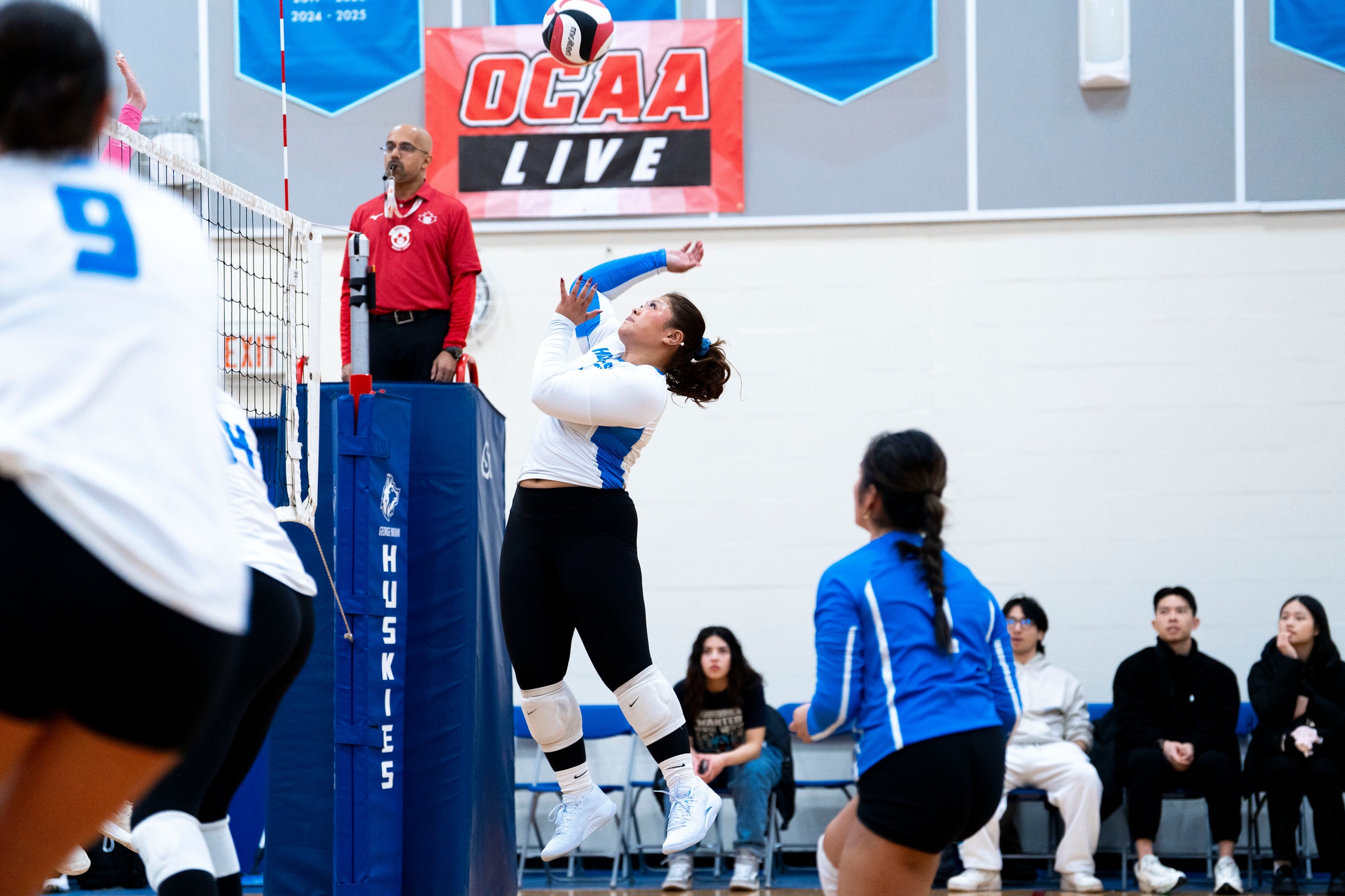 HUSKIES WIN FOURTH IN A ROW